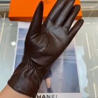 $60.00 USD Hermes Gloves For Women #1401365