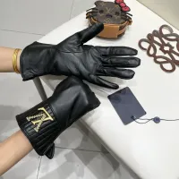 $48.00 USD Louis Vuitton LV Gloves For Women #1401385