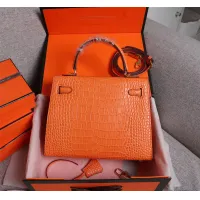 $98.00 USD Hermes AAA Quality Handbags For Women #1401405