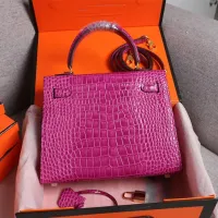 $98.00 USD Hermes AAA Quality Handbags For Women #1401412