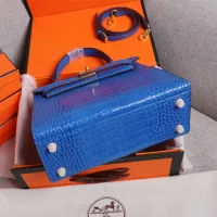 $98.00 USD Hermes AAA Quality Handbags For Women #1401419