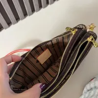 $42.00 USD Louis Vuitton Shoulder Bags For Women #1402106