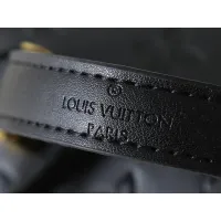 $56.00 USD Louis Vuitton Messenger Bags For Women #1402873