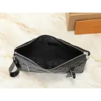 $48.00 USD Louis Vuitton LV Daily Pouches For Men #1402899