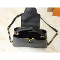 $82.00 USD Louis Vuitton AAA Quality Handbags For Women #1403232
