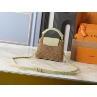 $92.00 USD Louis Vuitton AAA Quality Handbags For Women #1403235