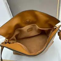 $150.00 USD LOEWE AAA Quality Messenger Bags For Women #1404003