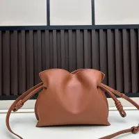 $135.00 USD LOEWE AAA Quality Messenger Bags For Women #1404011