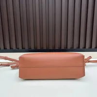 $135.00 USD LOEWE AAA Quality Messenger Bags For Women #1404011