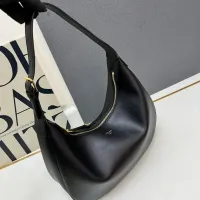 $88.00 USD Celine AAA Quality Shoulder Bags For Women #1404157