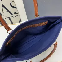 $96.00 USD Celine AAA Quality Handbags For Women #1404201