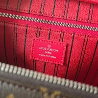 $102.00 USD Louis Vuitton AAA Quality Cosmetic Pouches #1404790
