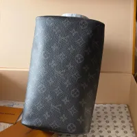 $102.00 USD Louis Vuitton AAA Quality Cosmetic Pouches #1404794