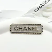 $32.00 USD Chanel Brooches For Women #1404866