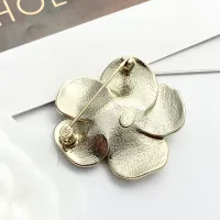 $38.00 USD Chanel Brooches For Women #1404872