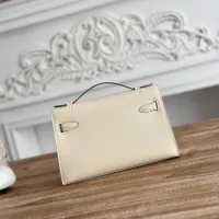 $88.00 USD Hermes AAA Quality Handbags For Women #1405355