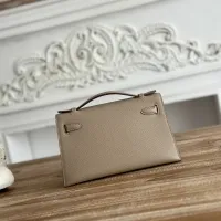 $88.00 USD Hermes AAA Quality Handbags For Women #1405359