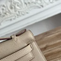 $88.00 USD Hermes AAA Quality Handbags For Women #1405360