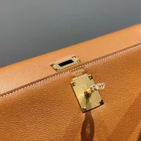 $88.00 USD Hermes AAA Quality Messenger Bags For Women #1405363