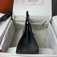 $115.00 USD Hermes AAA Quality Messenger Bags For Women #1405370