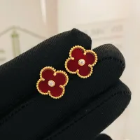 $25.00 USD Van Cleef & Arpels Earrings For Women #1406187