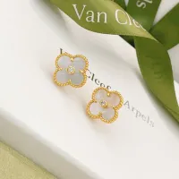 $25.00 USD Van Cleef & Arpels Earrings For Women #1406295