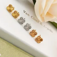 $25.00 USD Van Cleef & Arpels Earrings For Women #1406543