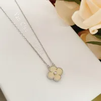 $25.00 USD Van Cleef & Arpels Necklaces For Women #1406566