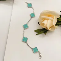 $34.00 USD Van Cleef & Arpels Bracelets For Women #1406582