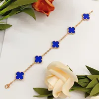 $34.00 USD Van Cleef & Arpels Bracelets For Women #1406585