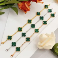$34.00 USD Van Cleef & Arpels Bracelets For Women #1406589