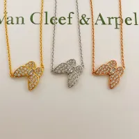 $25.00 USD Van Cleef & Arpels Bracelets For Women #1406610