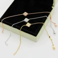 $23.00 USD Van Cleef & Arpels Bracelets For Women #1406612