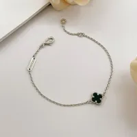 $25.00 USD Van Cleef & Arpels Bracelets For Women #1406629