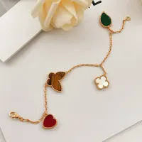 $34.00 USD Van Cleef & Arpels Bracelets For Women #1406633