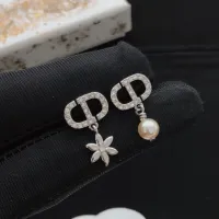 $25.00 USD Christian Dior Earrings For Women #1406709