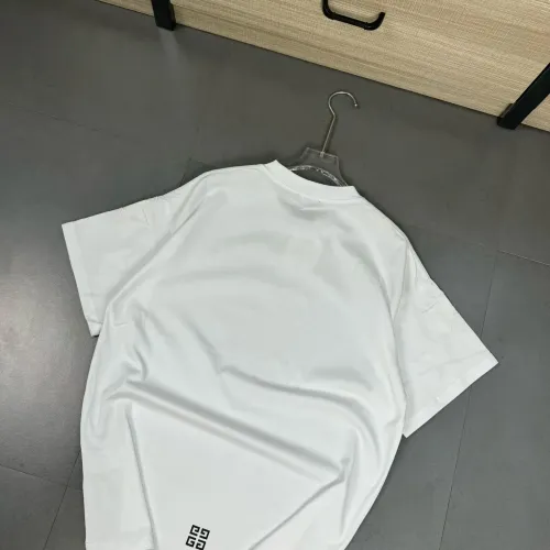 Replica Givenchy T-Shirts Short Sleeved For Unisex #1410198 $32.00 USD for Wholesale