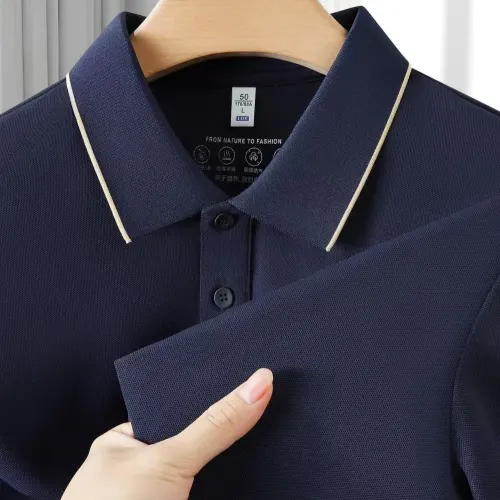 Replica Gucci T-Shirts Short Sleeved For Unisex #1410803 $42.00 USD for Wholesale