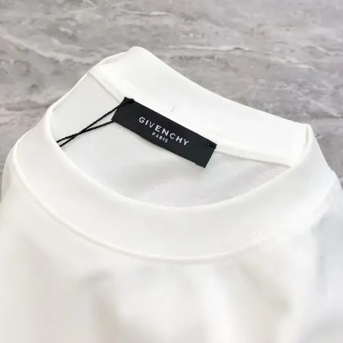 Replica Givenchy T-Shirts Short Sleeved For Unisex #1411573 $27.00 USD for Wholesale