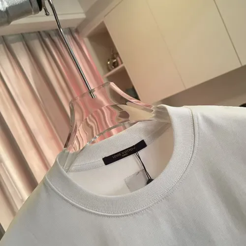 Replica Louis Vuitton LV T-Shirts Short Sleeved For Unisex #1411796 $45.00 USD for Wholesale