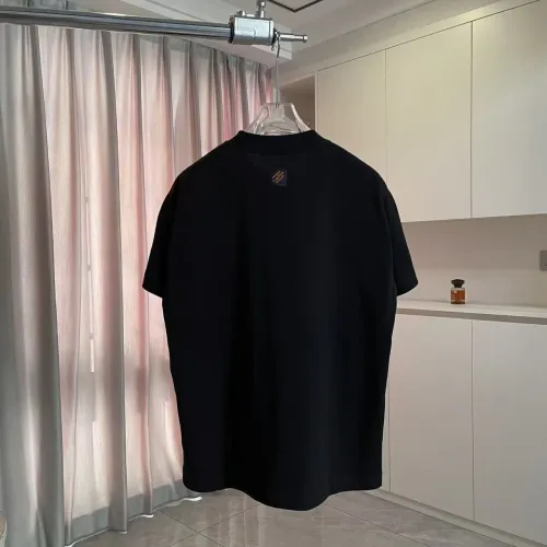Replica Louis Vuitton LV T-Shirts Short Sleeved For Unisex #1411797 $45.00 USD for Wholesale