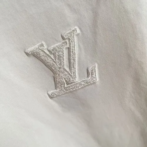 Replica Louis Vuitton LV T-Shirts Short Sleeved For Unisex #1411798 $48.00 USD for Wholesale