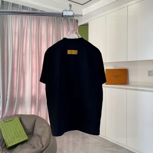 Replica Louis Vuitton LV T-Shirts Short Sleeved For Unisex #1411862 $42.00 USD for Wholesale