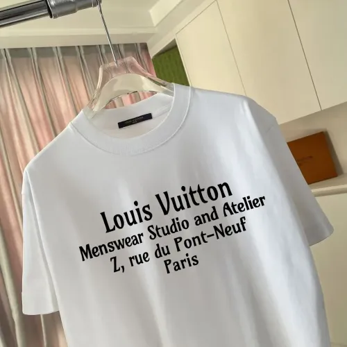 Replica Louis Vuitton LV T-Shirts Short Sleeved For Unisex #1411881 $42.00 USD for Wholesale
