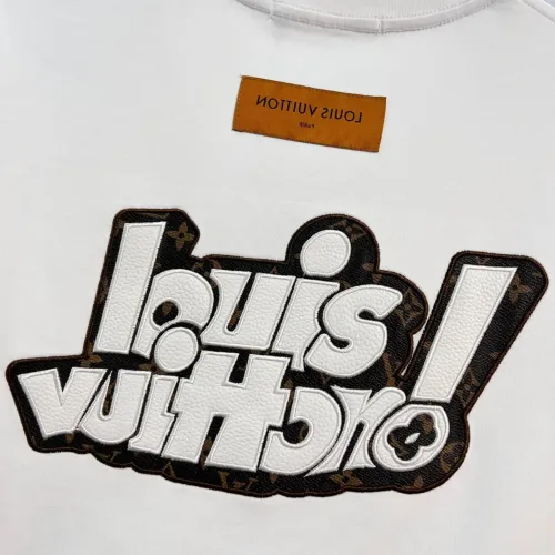 Replica Louis Vuitton LV T-Shirts Short Sleeved For Unisex #1412132 $48.00 USD for Wholesale