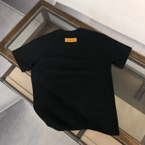 Replica Louis Vuitton LV T-Shirts Short Sleeved For Men #1412148 $42.00 USD for Wholesale
