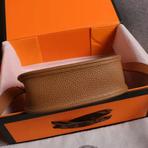 Replica Hermes AAA Quality Messenger Bags For Women #1412645 $105.00 USD for Wholesale