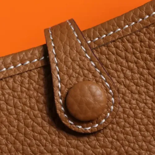 Replica Hermes AAA Quality Messenger Bags For Women #1412645 $105.00 USD for Wholesale
