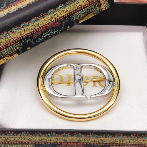 Replica Christian Dior Brooches For Women #1413381 $25.00 USD for Wholesale