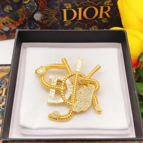Replica Christian Dior Brooches For Women #1413384 $25.00 USD for Wholesale
